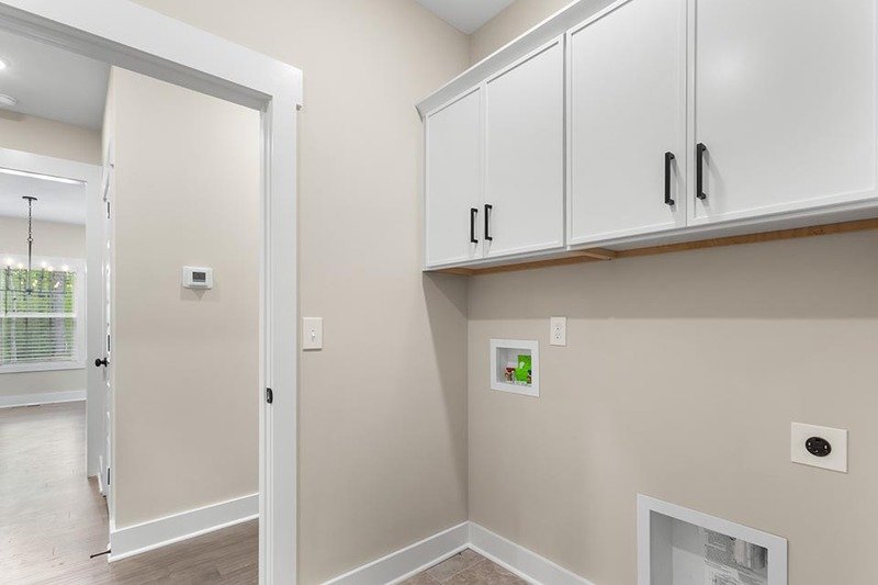 *** NO PETS PLEASE / $500 DEPOSIT MOVE IN DEPOSIT SPECIAL *** property image