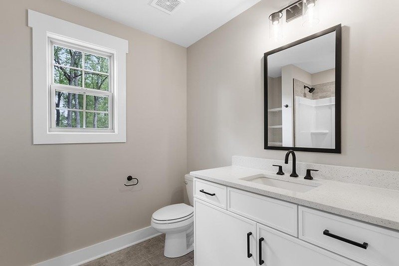 *** NO PETS PLEASE / $500 DEPOSIT MOVE IN DEPOSIT SPECIAL *** property image