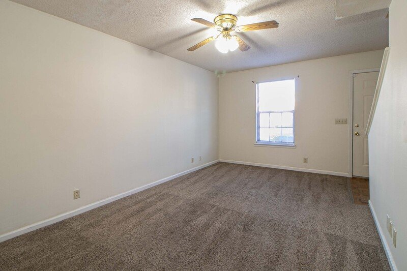 *** PET FRIENDLY- Standard Breed Restrictions Apply! *** property image