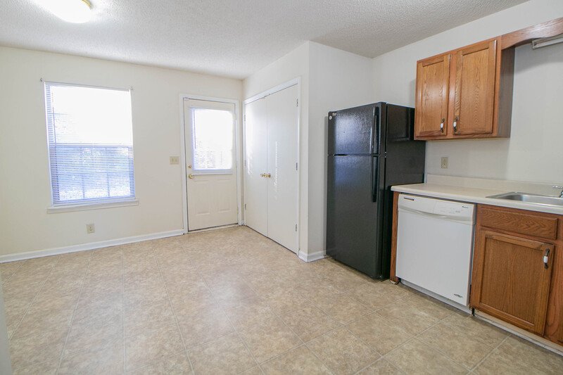 *** PET FRIENDLY- Standard Breed Restrictions Apply! *** property image