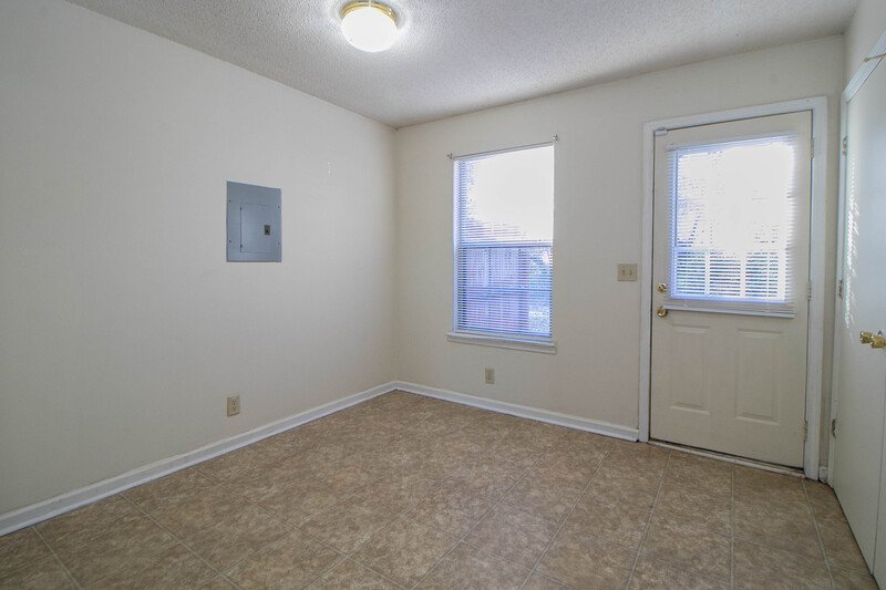 *** PET FRIENDLY- Standard Breed Restrictions Apply! *** property image