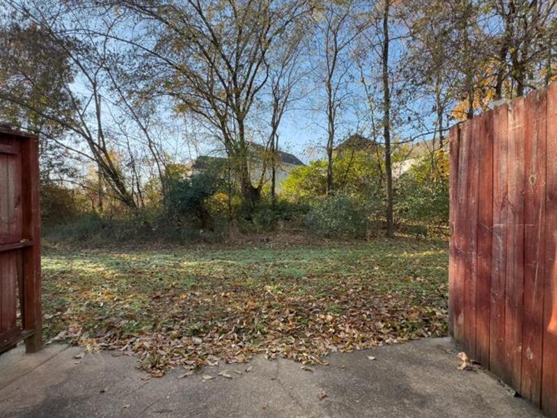 *** PET FRIENDLY- Standard Breed Restrictions Apply! *** property image