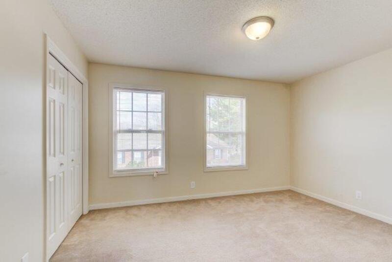 *** PET FRIENDLY- Centrally located to WIlma Rudolph Blvd & 101st Blvd *** property image