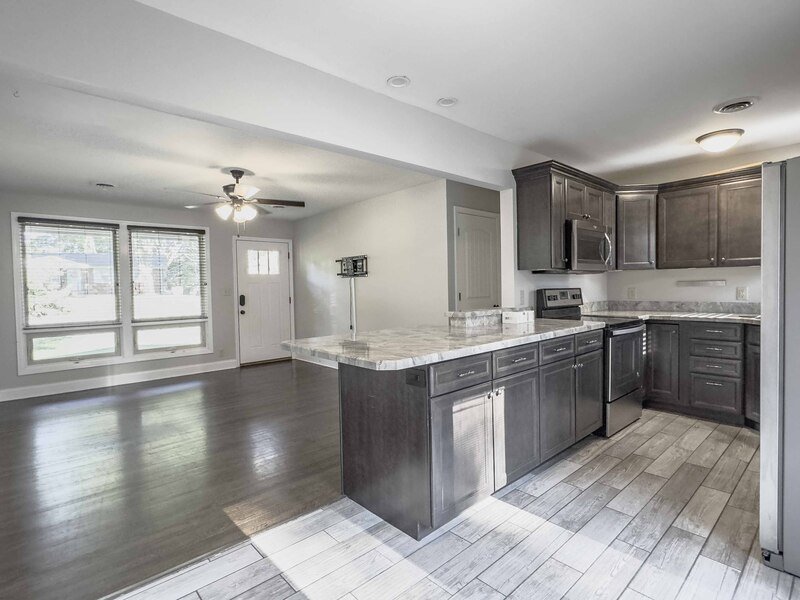 Located near Madison Street Publix shopping area! property image