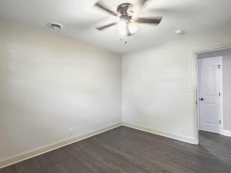 Located near Madison Street Publix shopping area! property image