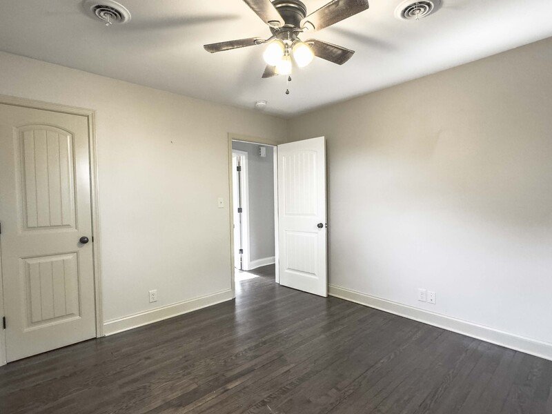 Located near Madison Street Publix shopping area! property image