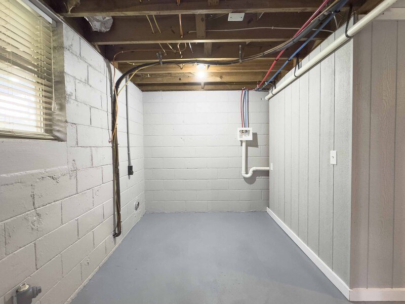 Located near Madison Street Publix shopping area! property image