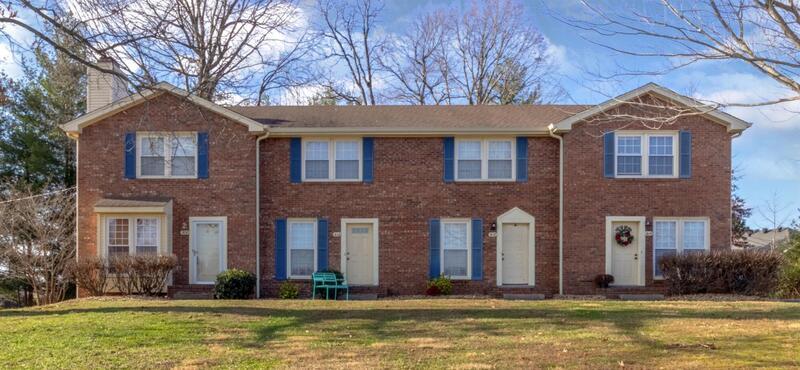 *** Seconds to Exit 11- Easy commutes to Nashville, Fort Campbell and all of Clarksville *** property image