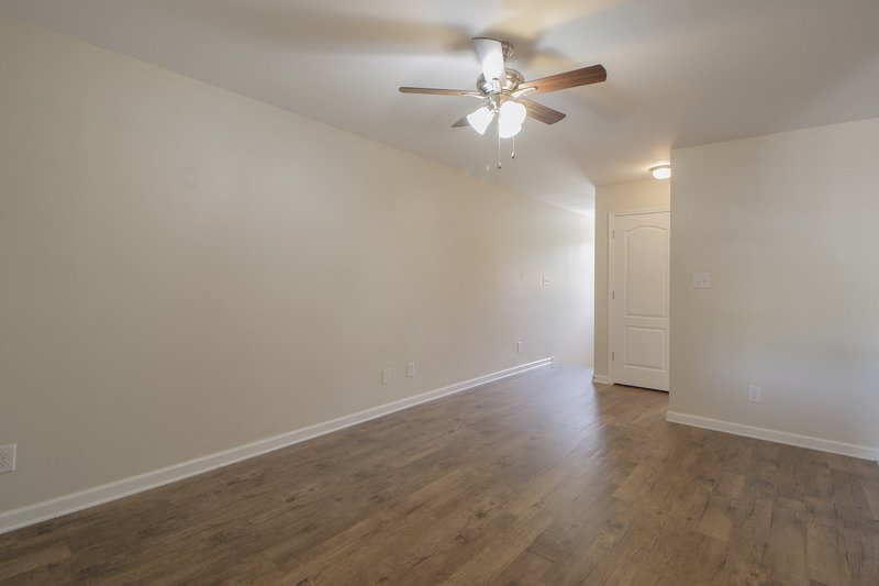 *** Close to Fort Campbell, Schools & Entertainment *** property image