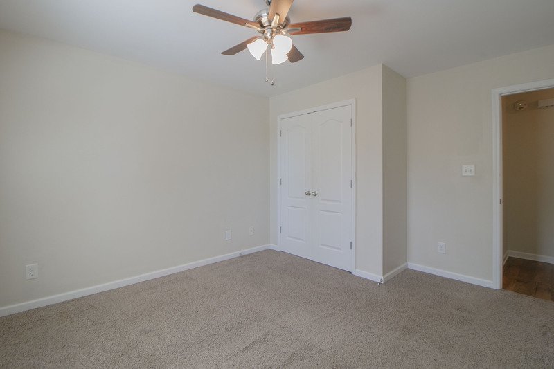 *** Close to Fort Campbell, Schools & Entertainment *** property image