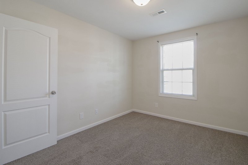 *** Close to Fort Campbell, Schools & Entertainment *** property image