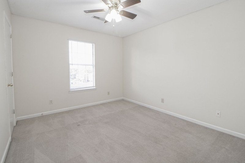 *** Located near Exit 1 entertainment, dining and schools! *** property image