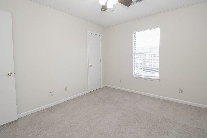 *** Located near Exit 1 entertainment, dining and schools! *** property image