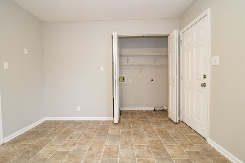 *** RESTRICTED BREEDS WELCOME / 6 MONTH LEASE OPTION / $500 DEPOSIT MOVE IN SPECIAL *** property image