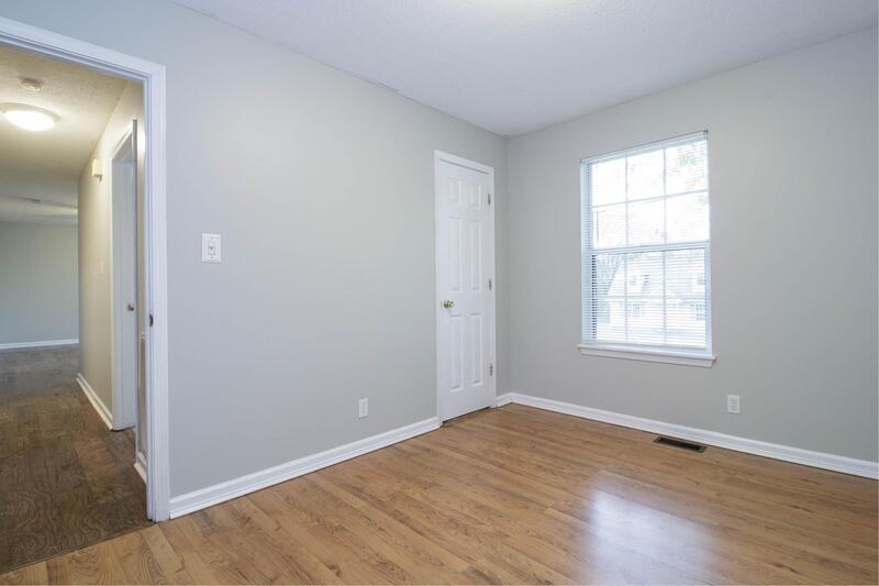 *** RESTRICTED BREEDS WELCOME / 6 MONTH LEASE OPTION / $500 DEPOSIT MOVE IN SPECIAL *** property image