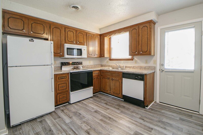 *** $500 DEPOSIT MOVE IN SPECIAL *** property image