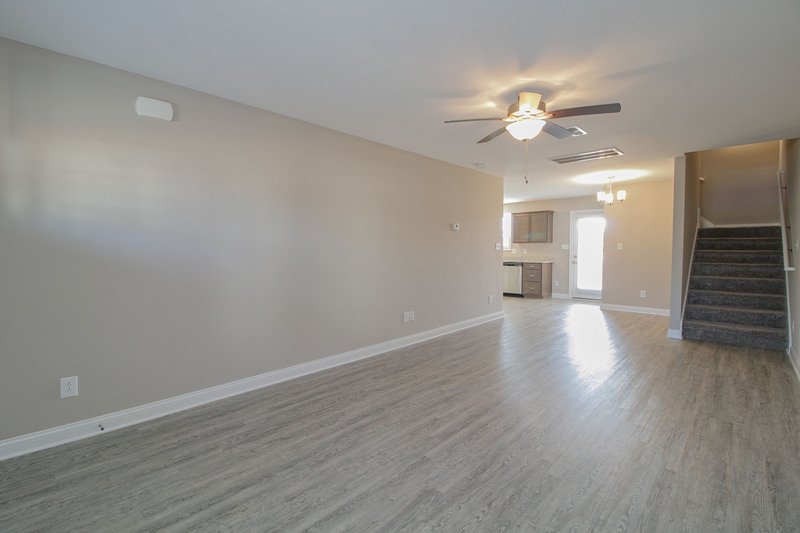 *** PET FRIENDLY & MOVE IN READY! *** property image