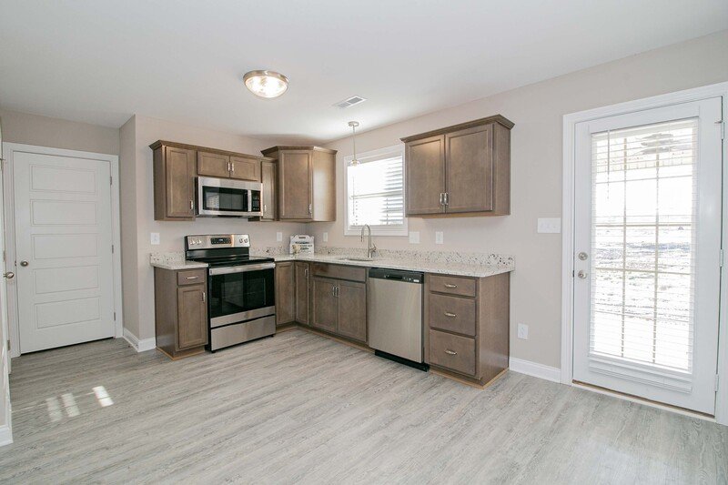 *** PET FRIENDLY & MOVE IN READY! *** property image