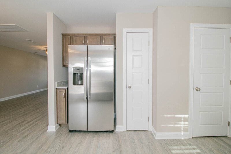 *** PET FRIENDLY & MOVE IN READY! *** property image