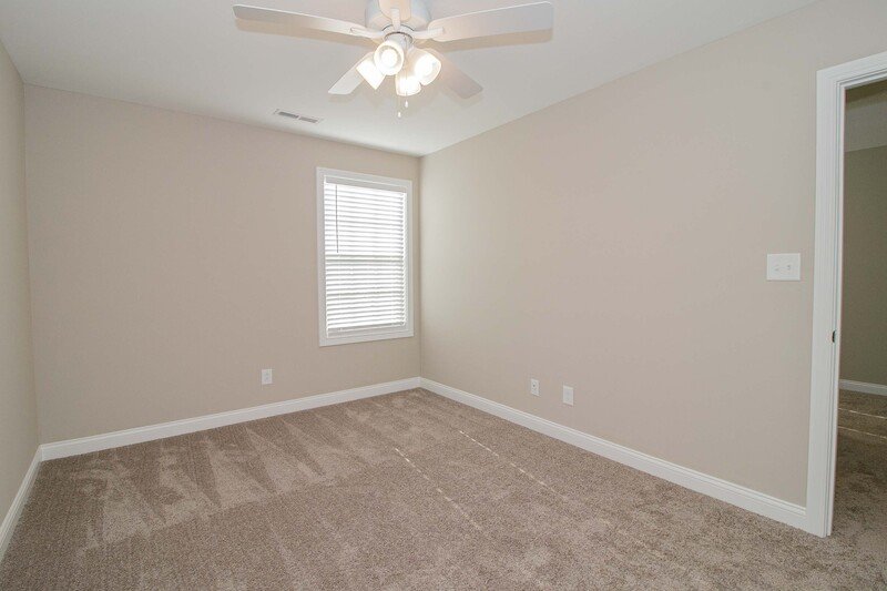 *** PET FRIENDLY & MOVE IN READY! *** property image