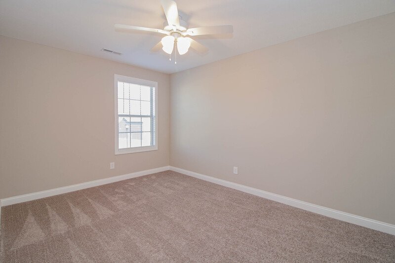 *** PET FRIENDLY & MOVE IN READY! *** property image