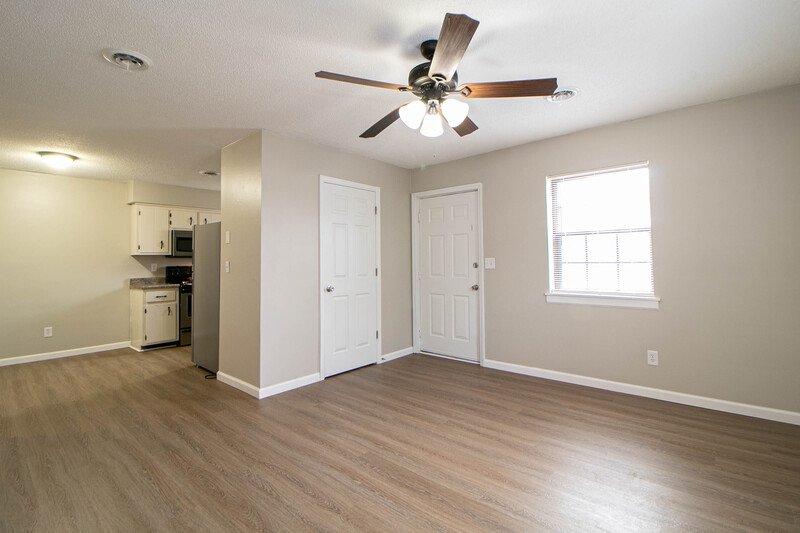 *** $500 DEPOSIT MOVE IN SPECIAL  *** property image