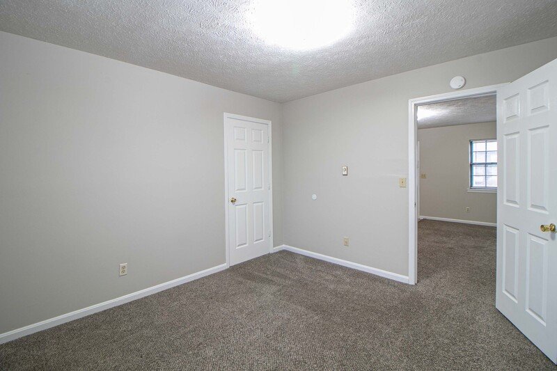 *** $500 DEPOSIT MOVE IN SPECIAL *** property image