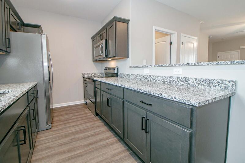 *** $500 DEPOSIT MOVE IN SPECIAL *** property image