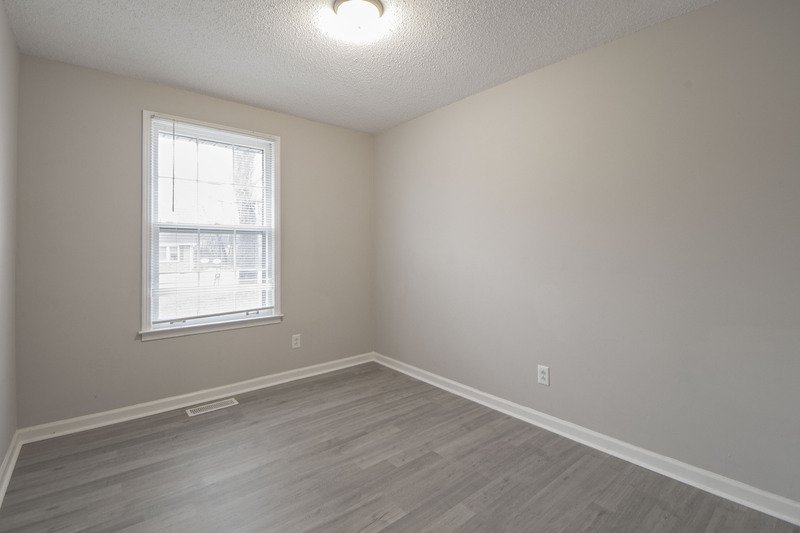 *** SMALL PET FRIENDLY *** property image