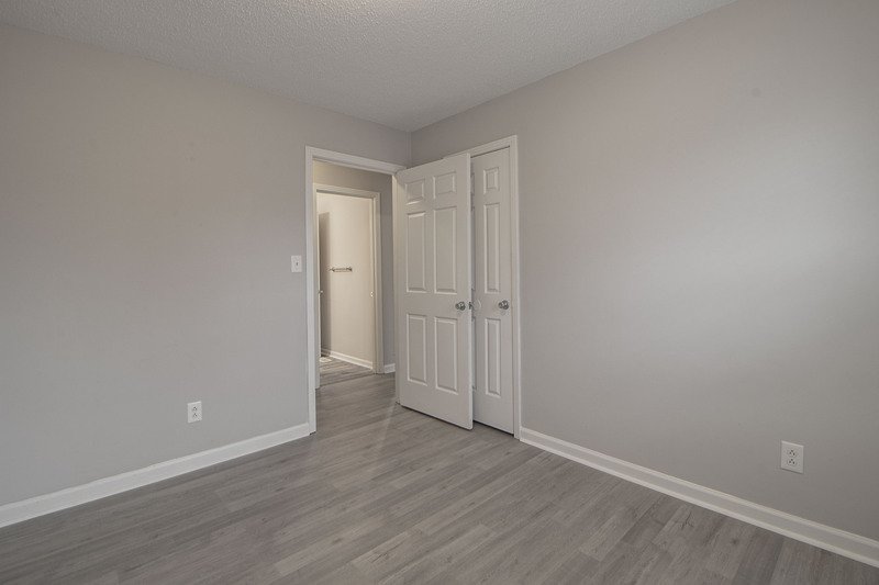 *** SMALL PET FRIENDLY *** property image