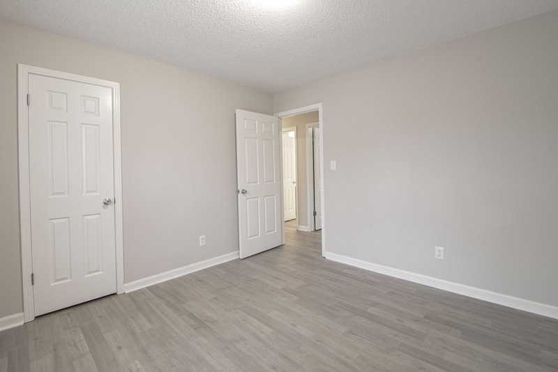 *** SMALL PET FRIENDLY *** property image