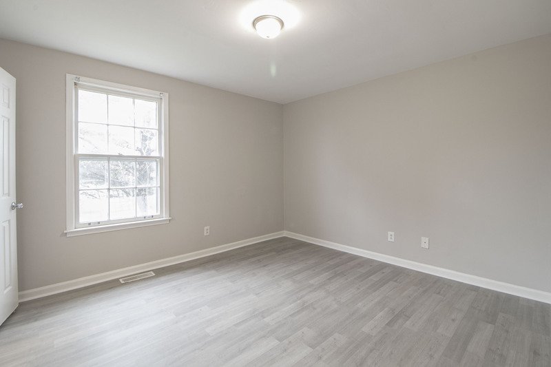 *** SMALL PET FRIENDLY *** property image