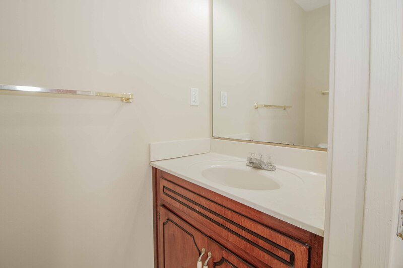 *** $500 MOVE IN DEPOSIT & 2 WEEKS FREE W/ NEW LEASE *** property image