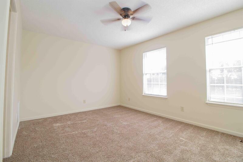 *** $500 MOVE IN DEPOSIT & 2 WEEKS FREE W/ NEW LEASE *** property image