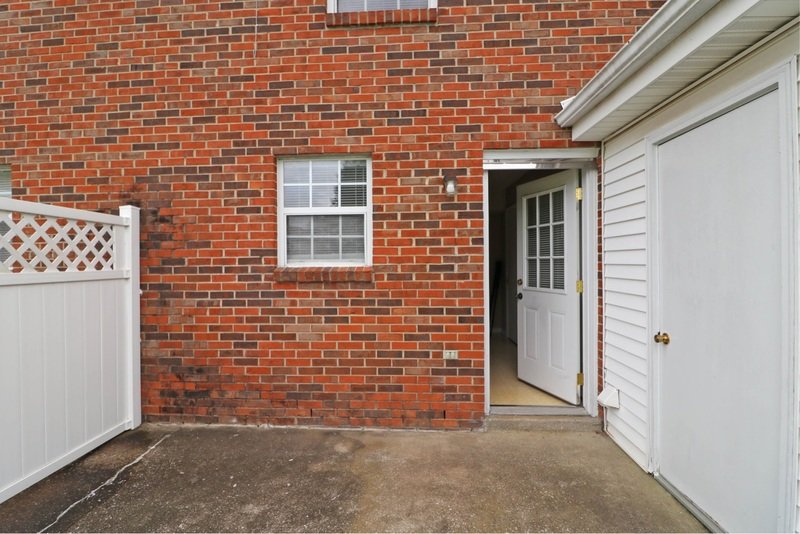 *** NO PETS PLEASE! *** property image