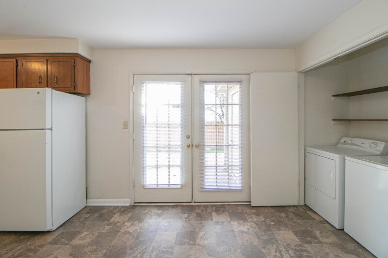 *** $500 DEPOSIT MOVE IN SPECIAL *** property image