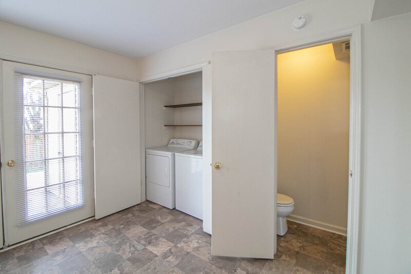 *** $500 DEPOSIT MOVE IN SPECIAL *** property image