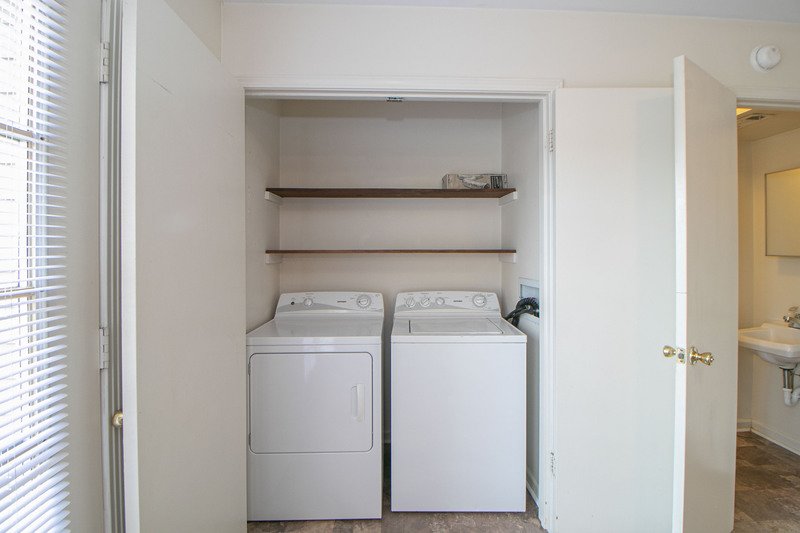 *** $500 DEPOSIT MOVE IN SPECIAL *** property image