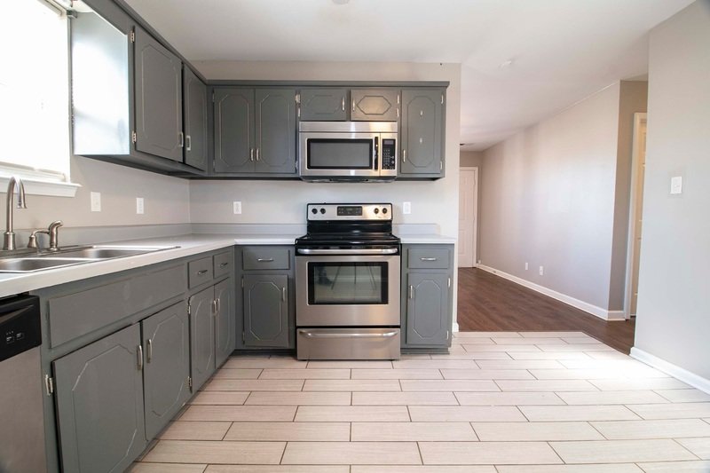 *** NO PETS PLEASE *** property image