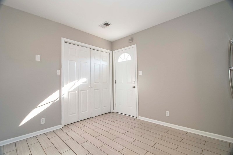 *** NO PETS PLEASE *** property image