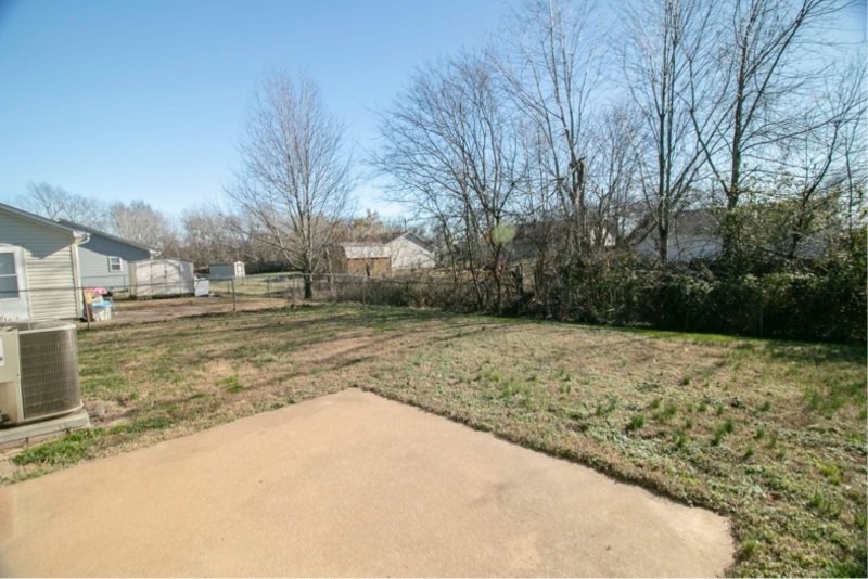 *** NO PETS PLEASE *** property image