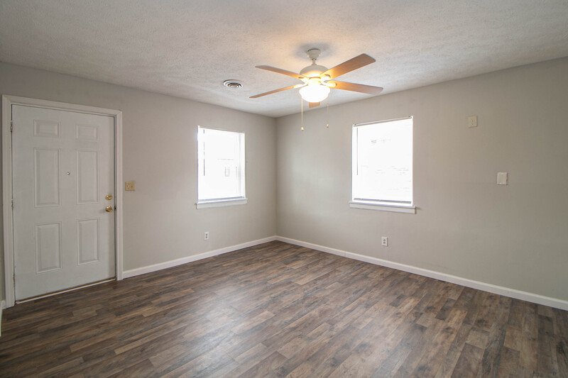 *** $500 DEPOSIT MOVE IN SPECIAL *** property image