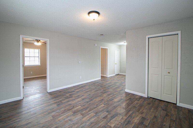 *** $500 DEPOSIT MOVE IN SPECIAL *** property image