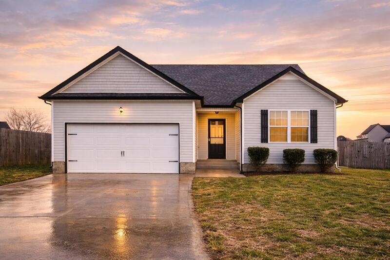 *** Great Central Clarksville Location! *** property image