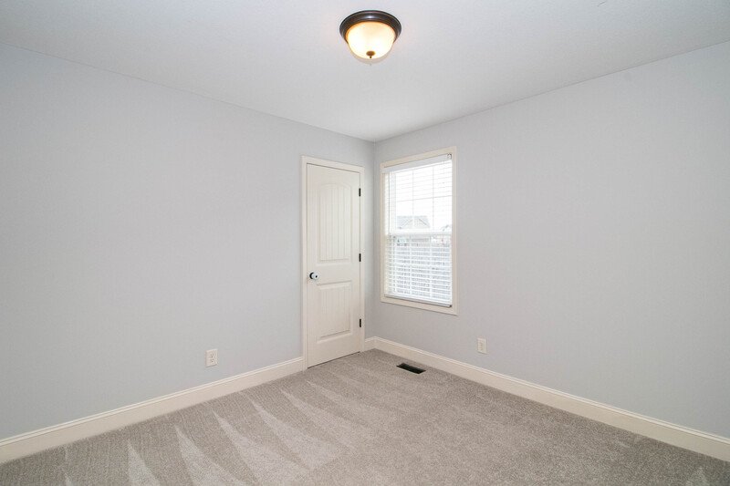 *** Great Central Clarksville Location! *** property image