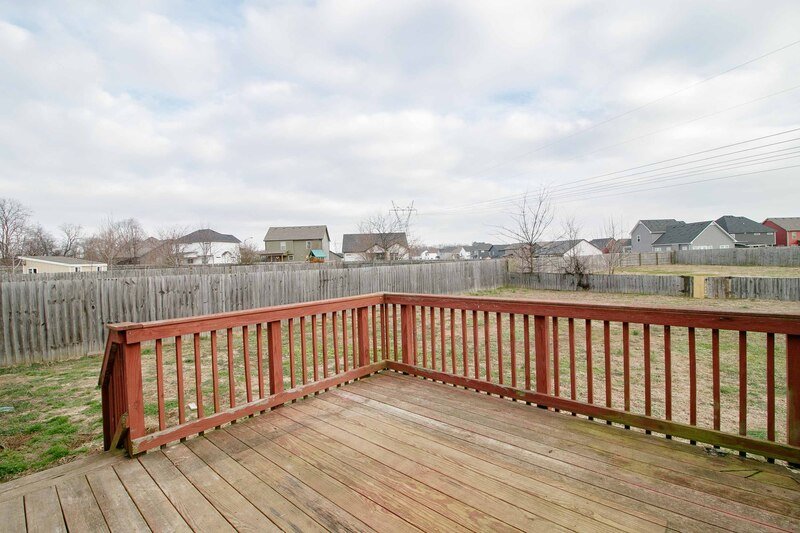 *** Great Central Clarksville Location! *** property image