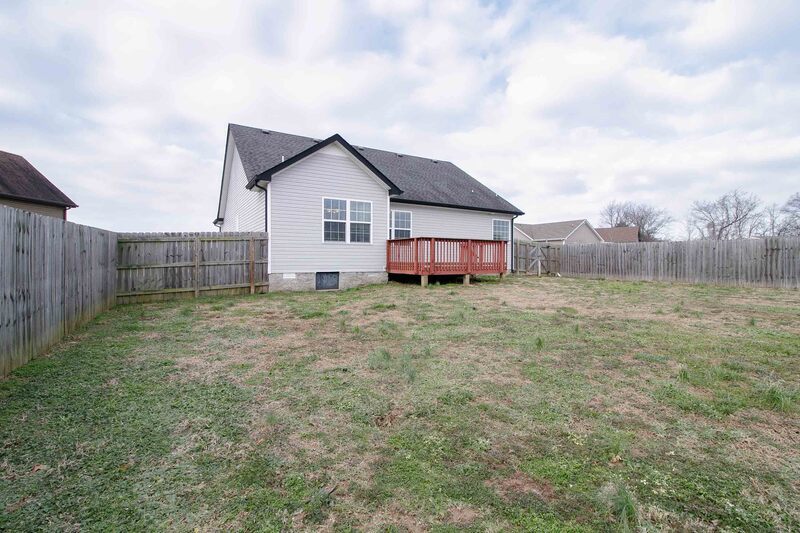 *** Great Central Clarksville Location! *** property image