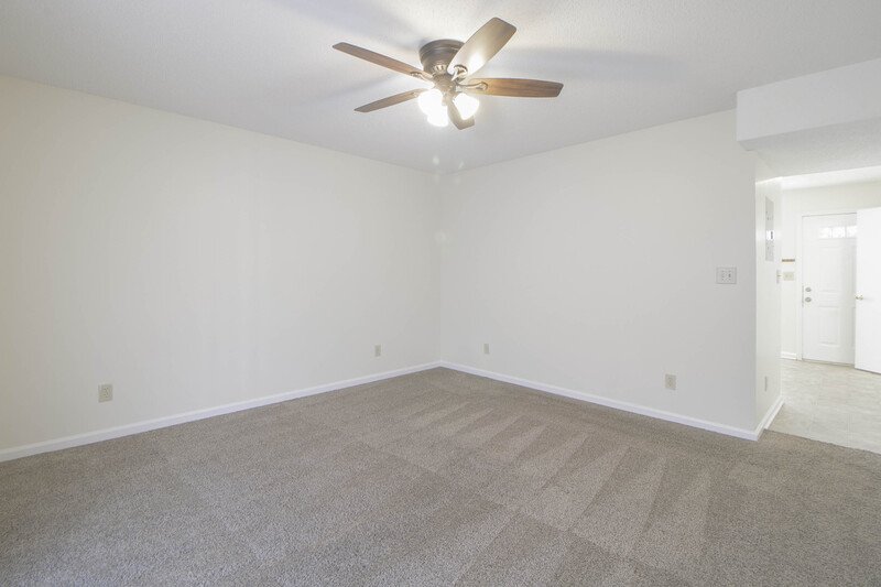 *** $500 MOVE IN DEPOSIT & 2 WEEKS FREE W/ NEW LEASE *** property image