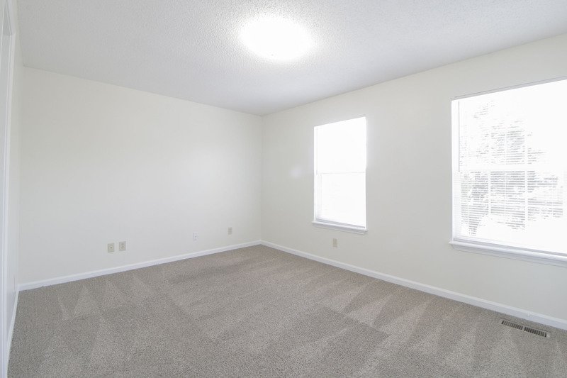 *** $500 MOVE IN DEPOSIT & 2 WEEKS FREE W/ NEW LEASE *** property image