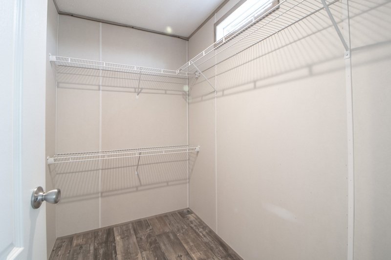 *** Located on a large lot close to post! *** property image